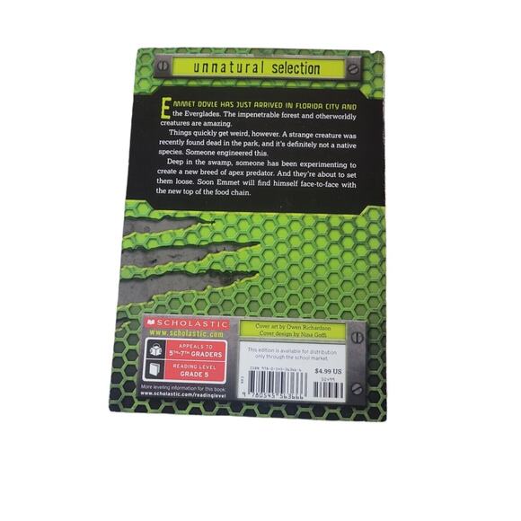 Killer Species #1: Menace From the Deep by Michael P. Spradlin - Picture 2 of 2